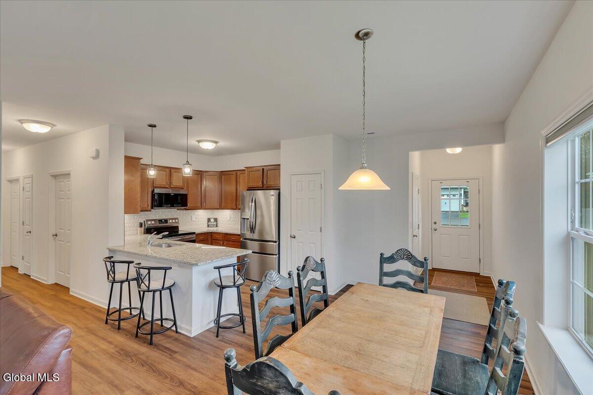704 Grayson Place Glenville NY 12302