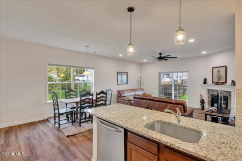 704 Grayson Place Glenville NY 12302