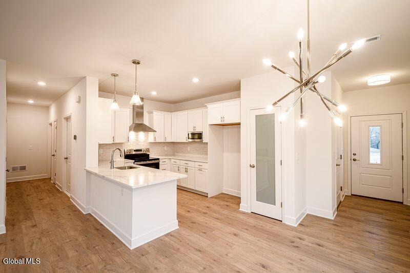 8 Reed's Hollow Saratoga Springs NY 12866