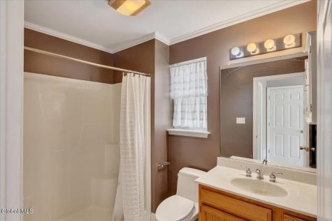 42 Morning Glory Way Schenectady NY 12306