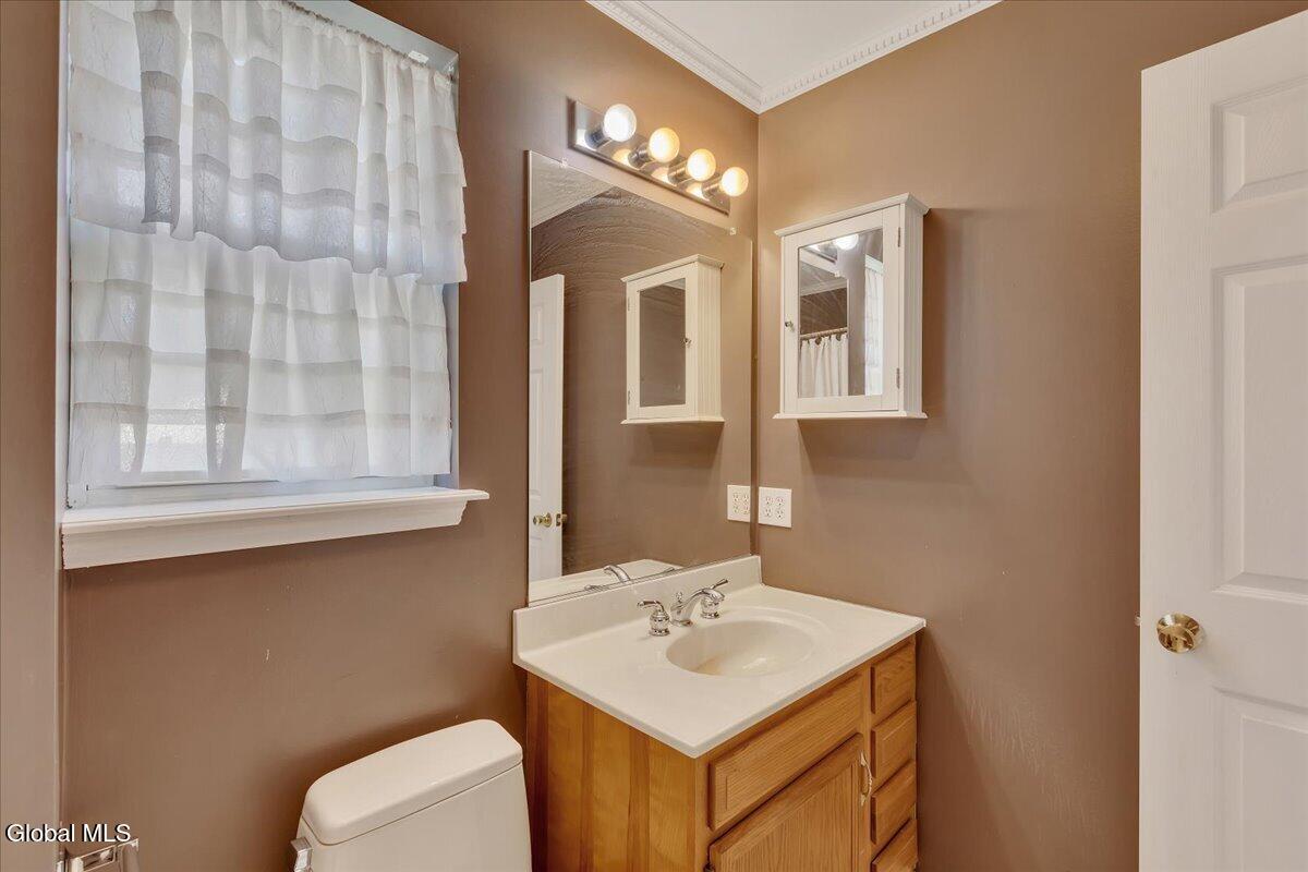 42 Morning Glory Way Schenectady NY 12306