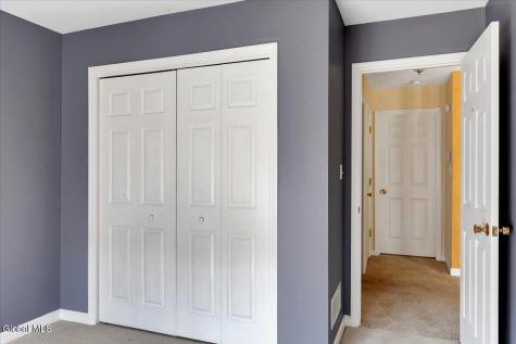 42 Morning Glory Way Schenectady NY 12306