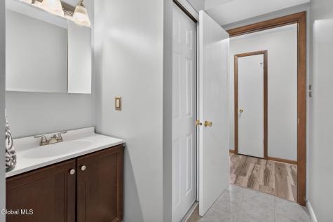 25E Pine Lane Albany NY 12203