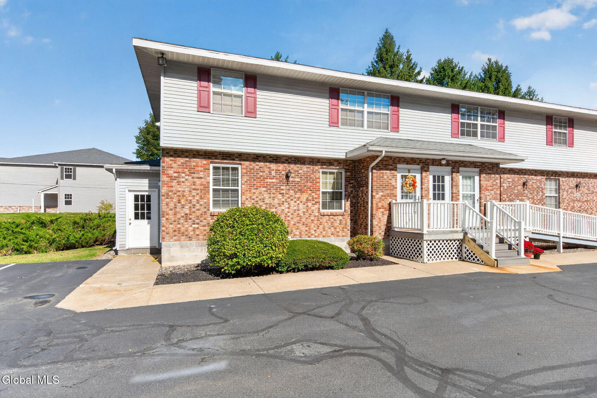 25E Pine Lane Albany NY 12203