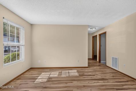 25E Pine Lane Albany NY 12203