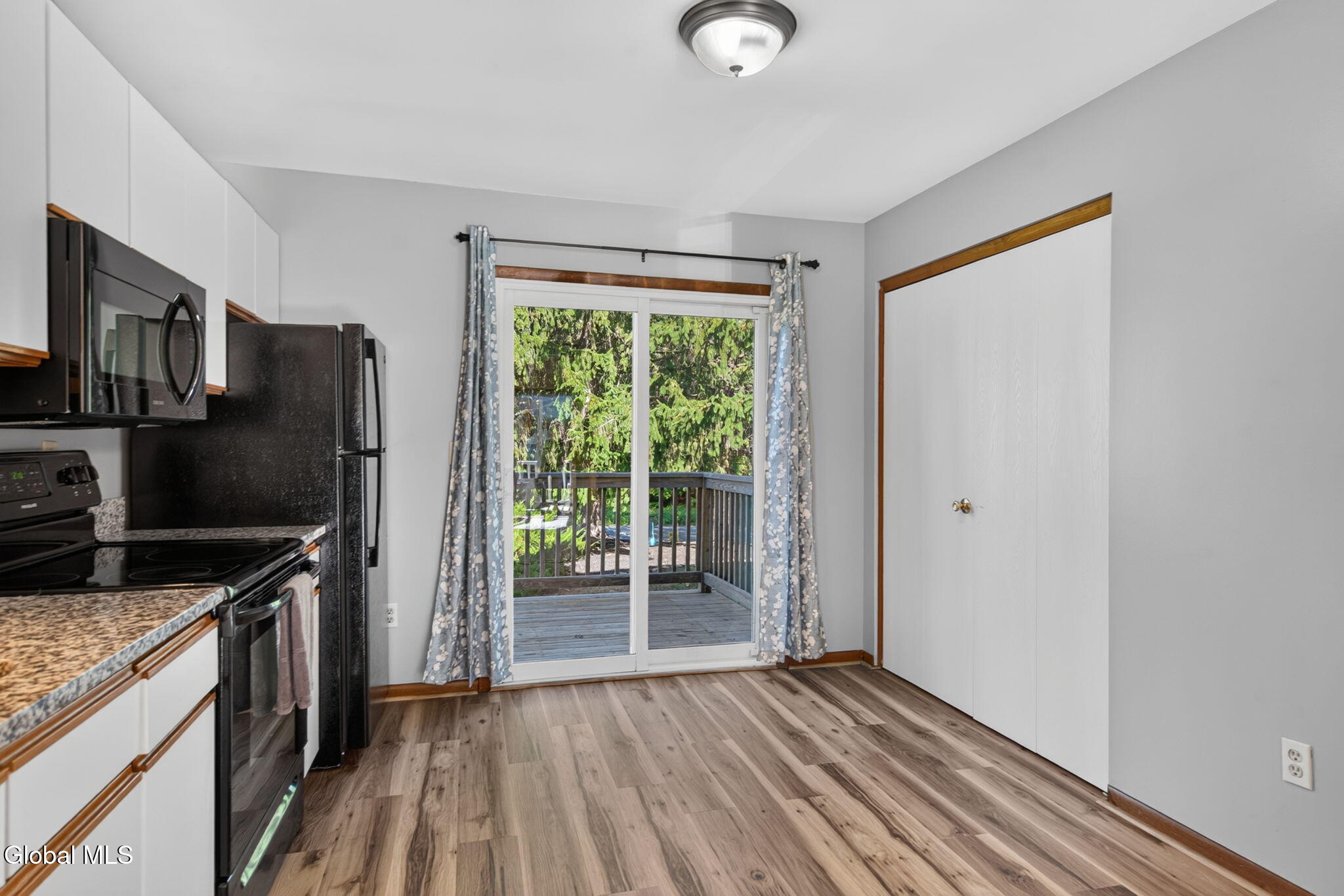 25E Pine Lane Albany NY 12203