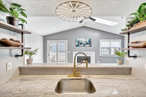 238 Monmouth Way Clifton Park NY 12065
