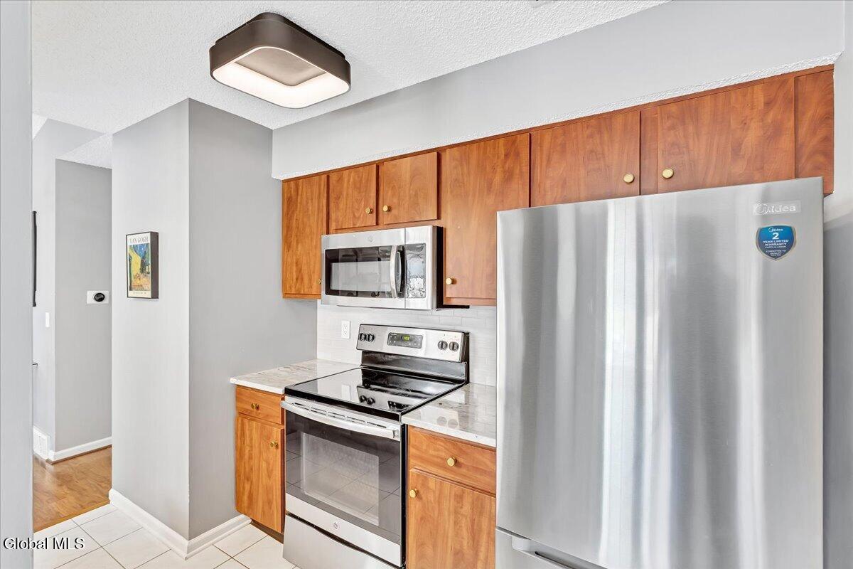 238 Monmouth Way Clifton Park NY 12065