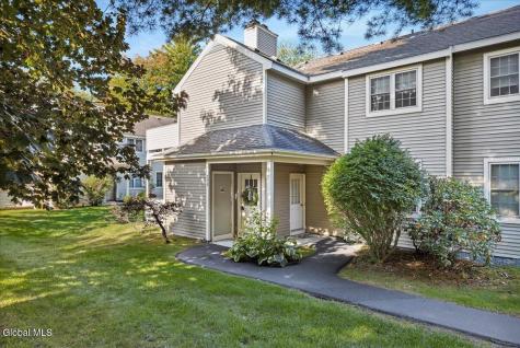 238 Monmouth Way Clifton Park NY 12065