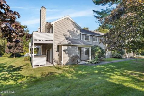 238 Monmouth Way Clifton Park NY 12065