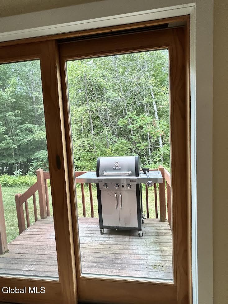 26 Freebern Road North Creek NY 12853