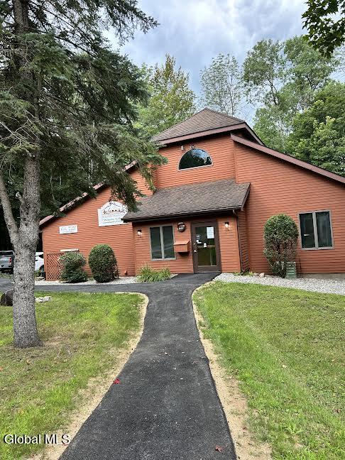 26 Freebern Road North Creek NY 12853