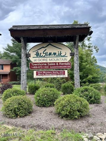 26 Freebern Road North Creek NY 12853