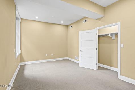 14 Talford Place Saratoga Springs NY 12866