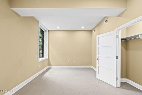 14 Talford Place Saratoga Springs NY 12866