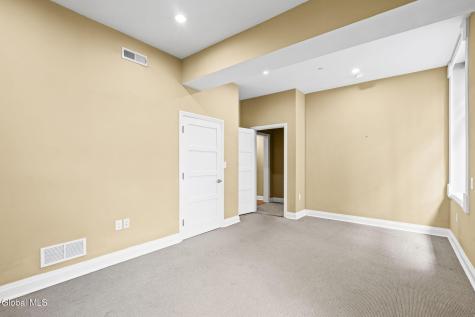 14 Talford Place Saratoga Springs NY 12866