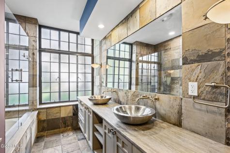 14 Talford Place Saratoga Springs NY 12866