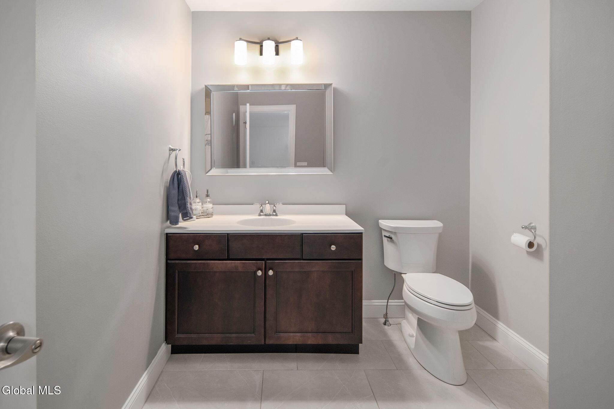32 Stacey Way Troy NY 12180