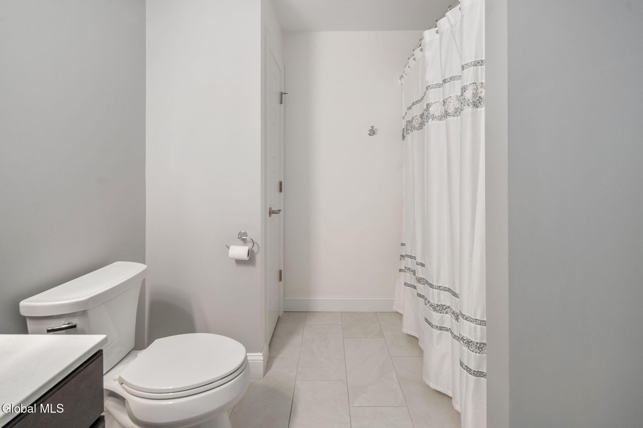 32 Stacey Way Troy NY 12180