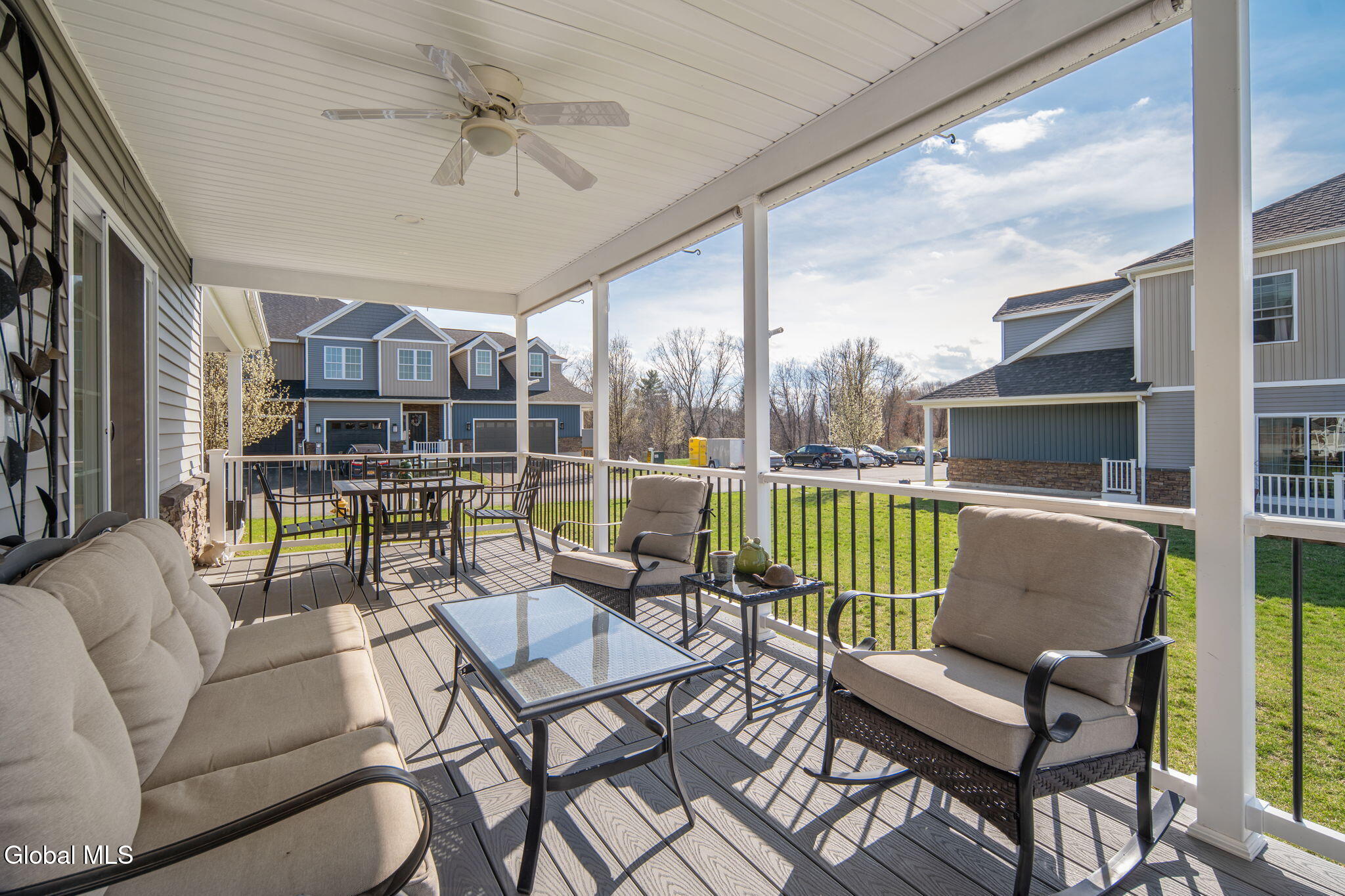 32 Stacey Way Troy NY 12180