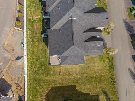 32 Stacey Way Troy NY 12180