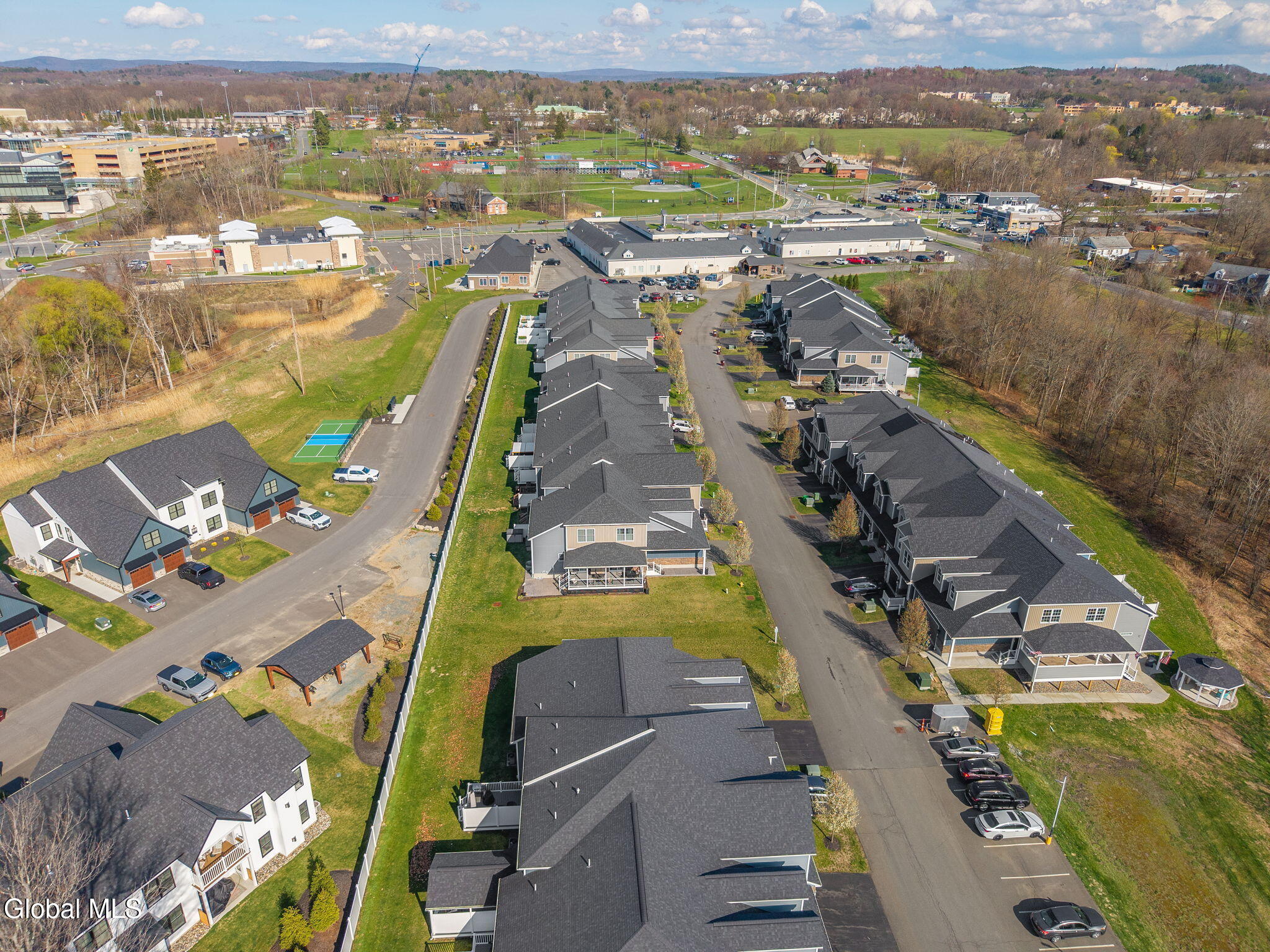 32 Stacey Way Troy NY 12180