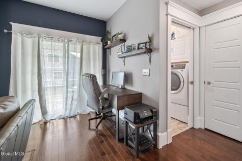 32 Stacey Way Troy NY 12180