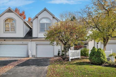 26 Malibu Hill Rensselaer NY 12144