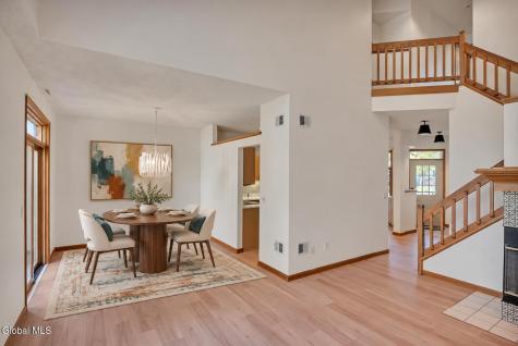 26 Malibu Hill Rensselaer NY 12144