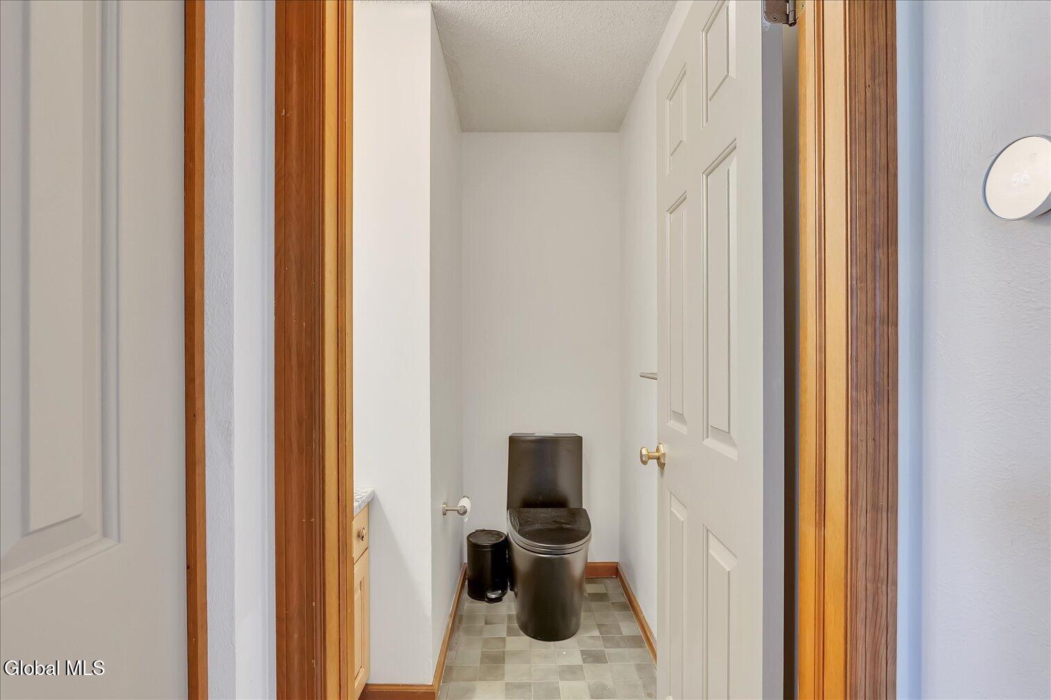 26 Malibu Hill Rensselaer NY 12144