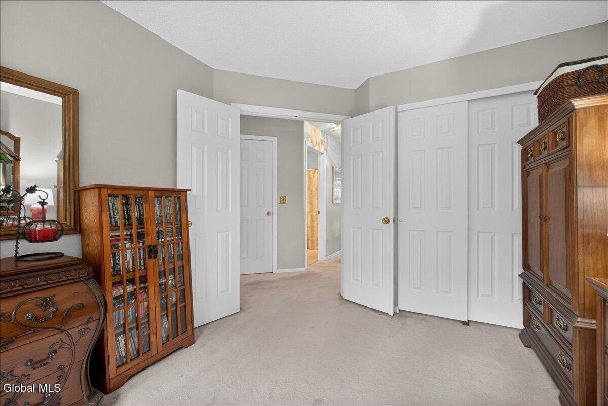 114 Stoney Creek Drive Clifton Park NY 12065