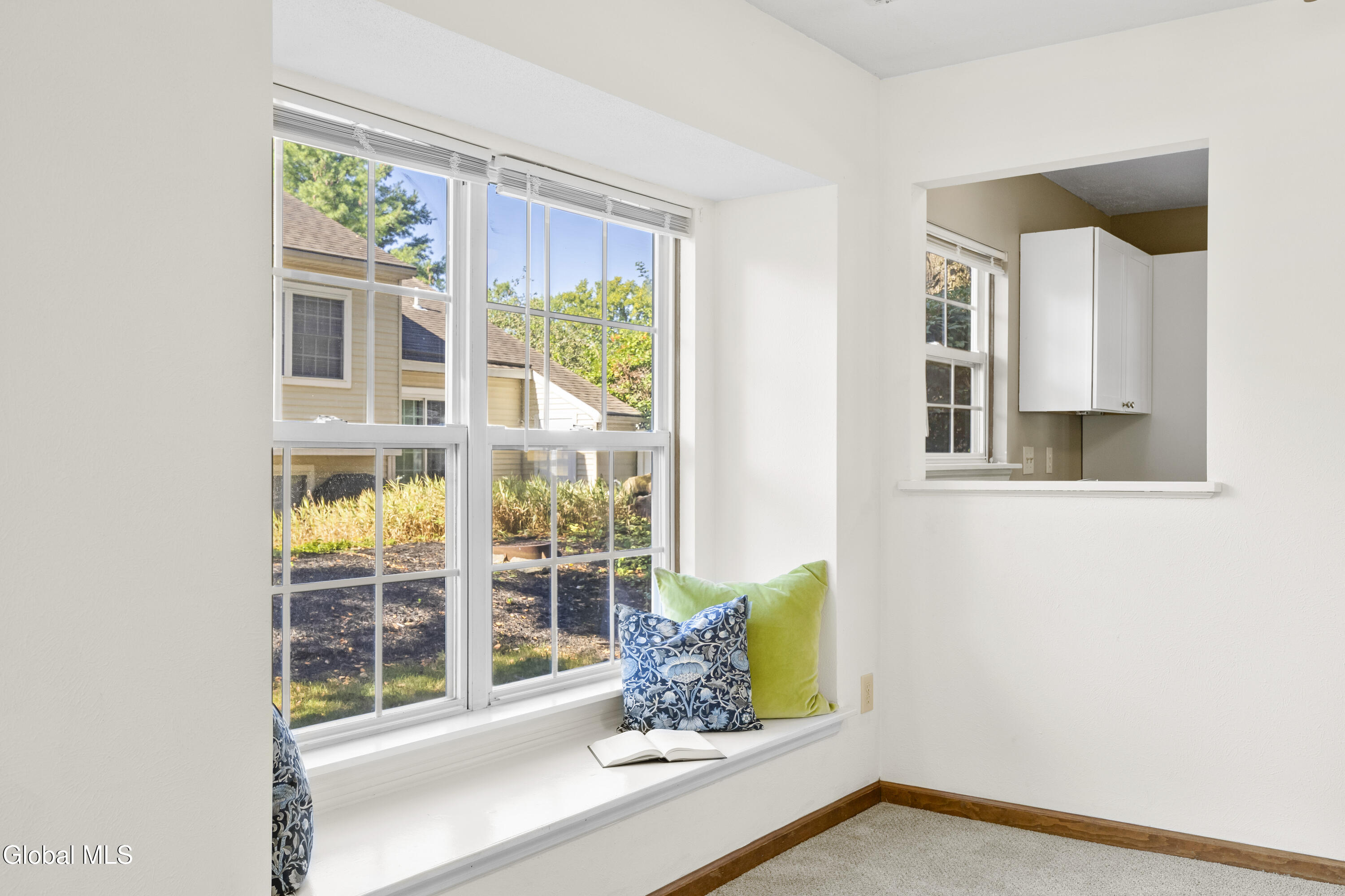 12 Hilltop Court Troy NY 12182