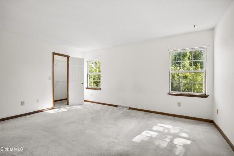 12 Hilltop Court Troy NY 12182