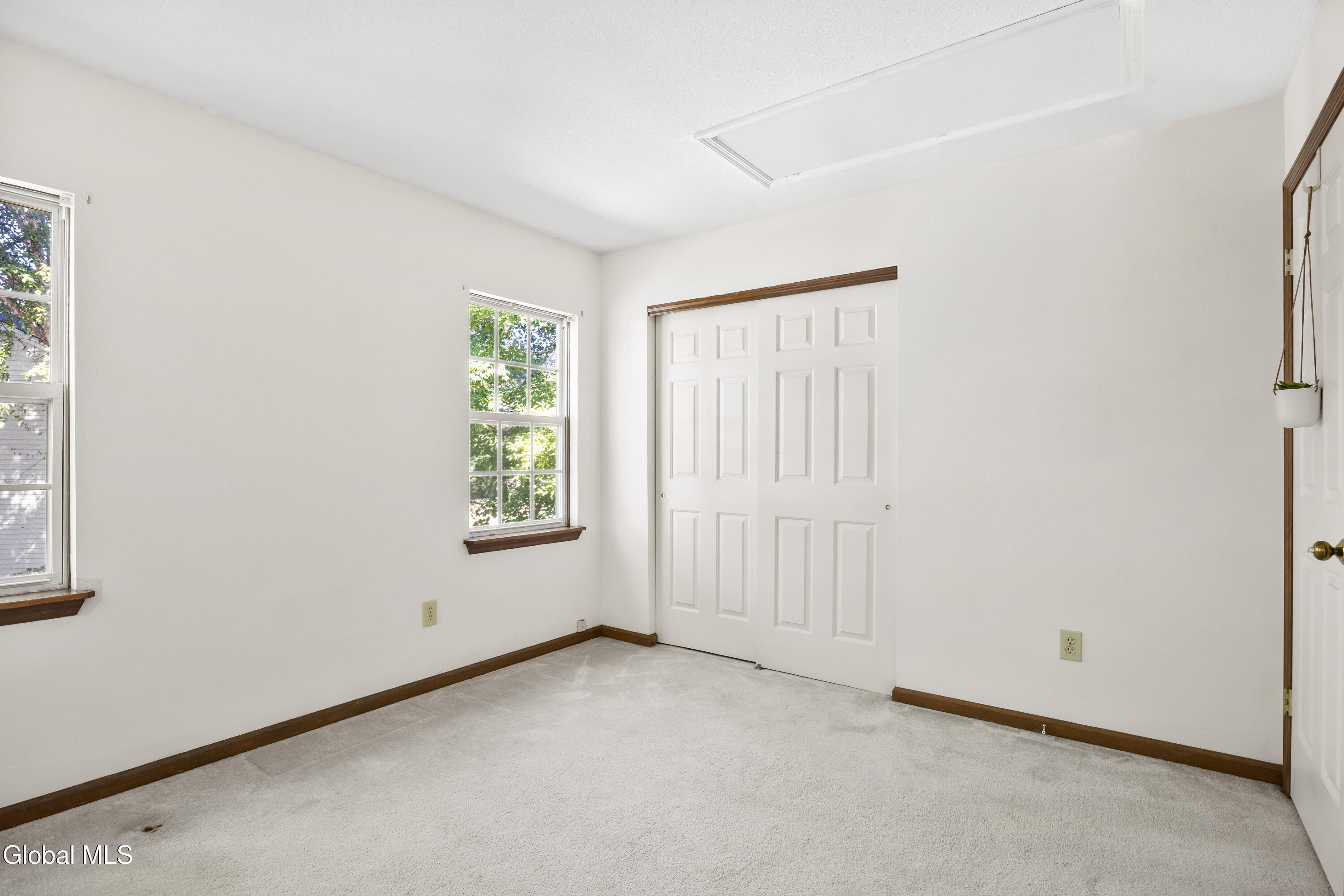 12 Hilltop Court Troy NY 12182