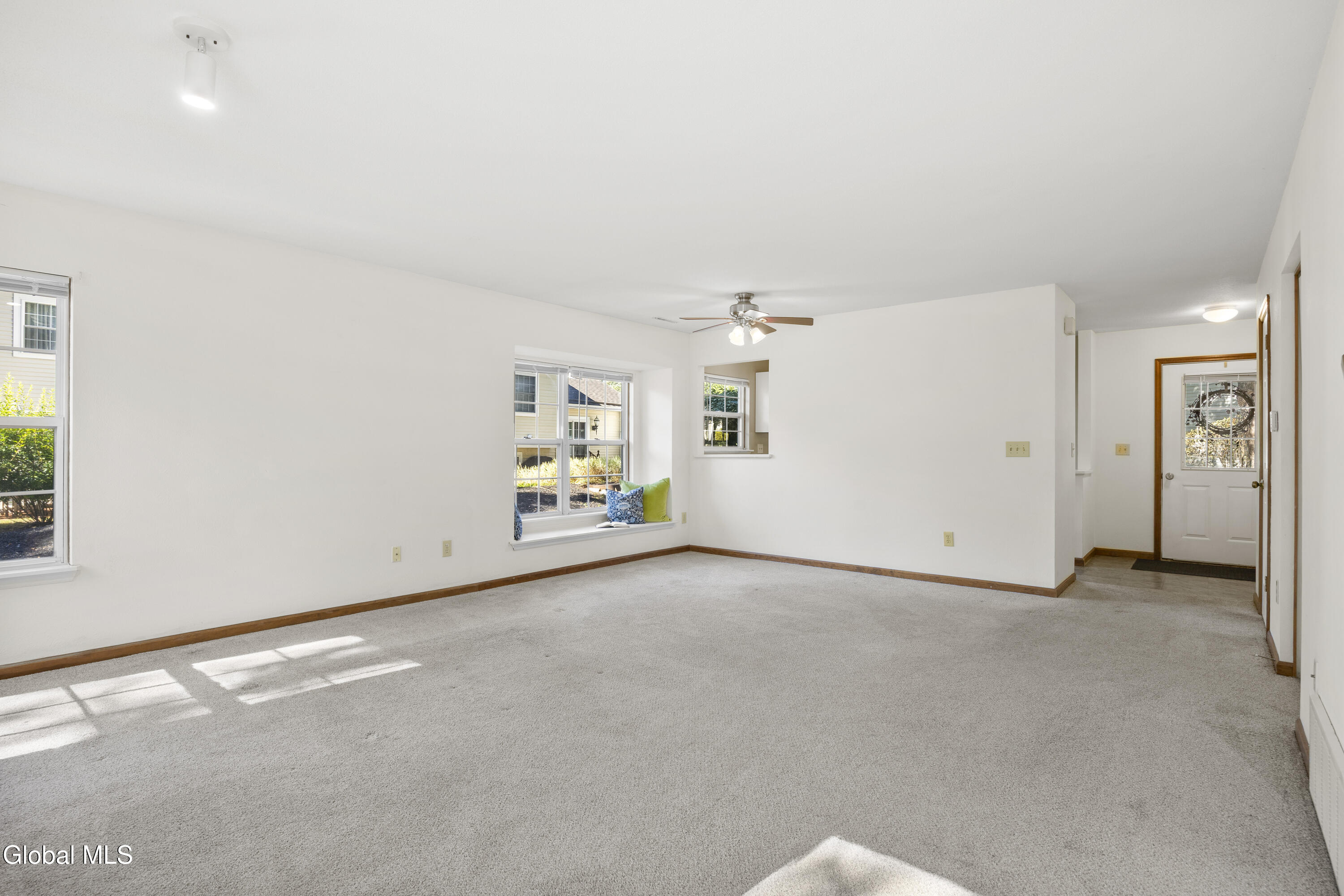 12 Hilltop Court Troy NY 12182