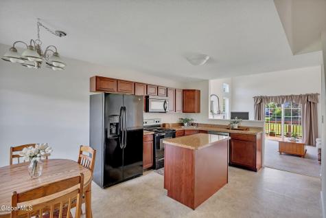 18A Pointe West Drive Clifton Park NY 12065