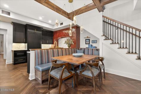 122 Regent Street Saratoga Springs NY 12866