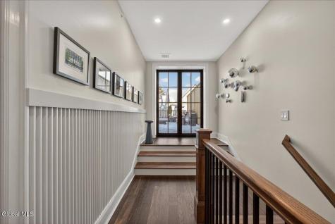 122 Regent Street Saratoga Springs NY 12866