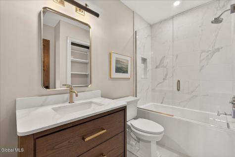122 Regent Street Saratoga Springs NY 12866