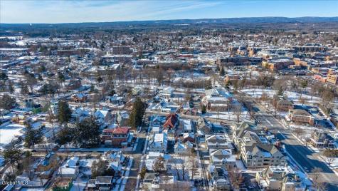 122 Regent Street Saratoga Springs NY 12866