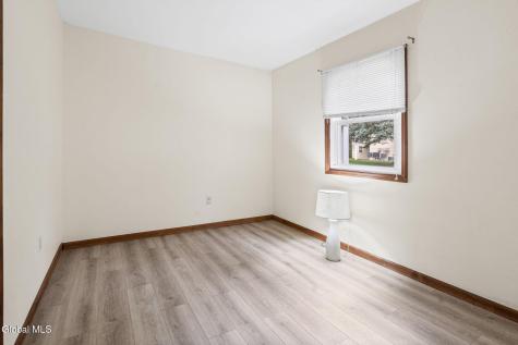 125 Cedarview Lane Watervliet NY 12189