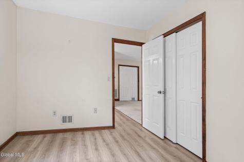 125 Cedarview Lane Watervliet NY 12189