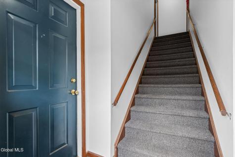 125 Cedarview Lane Watervliet NY 12189