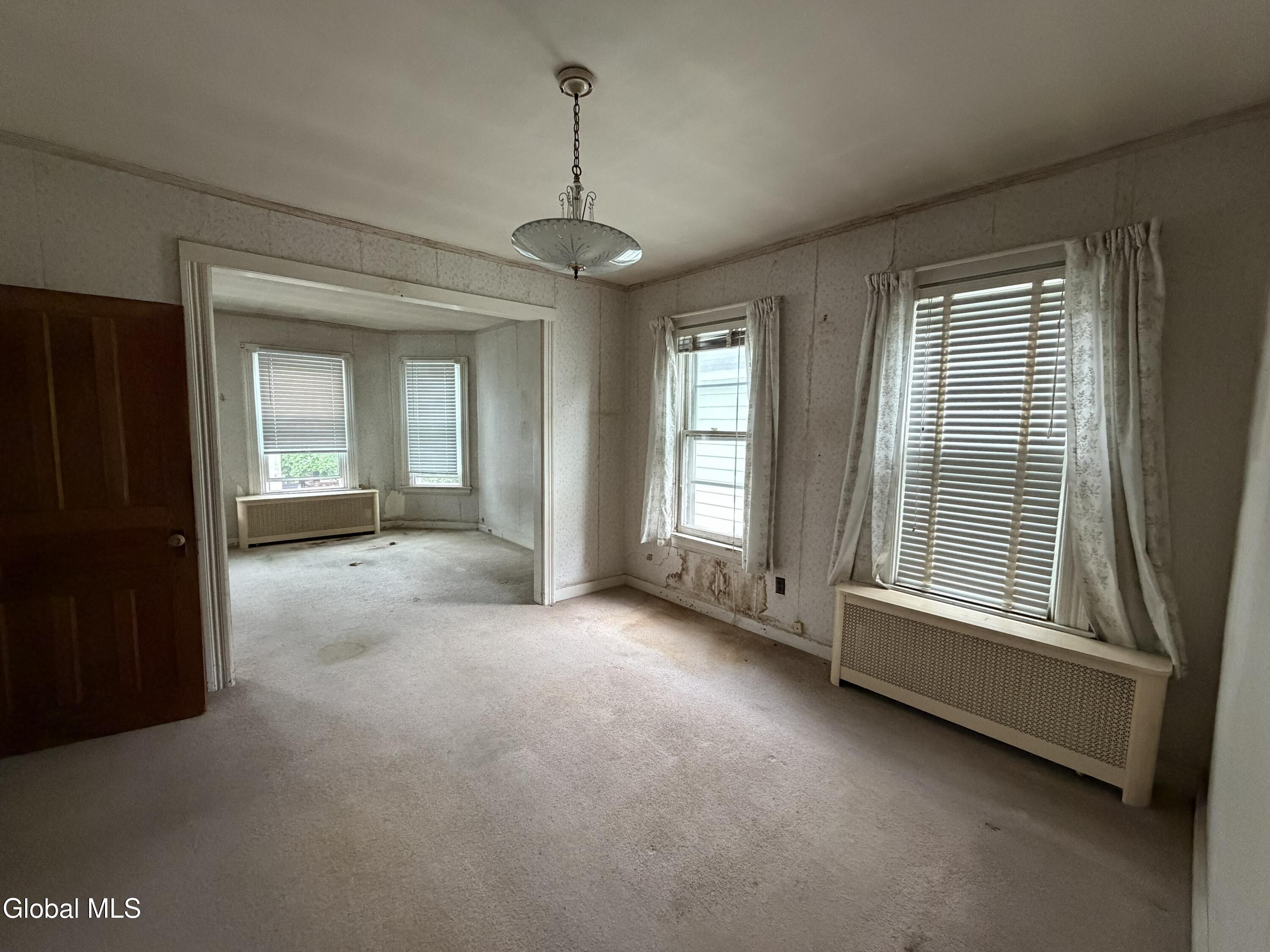 1609 Avenue B Schenectady NY 12308