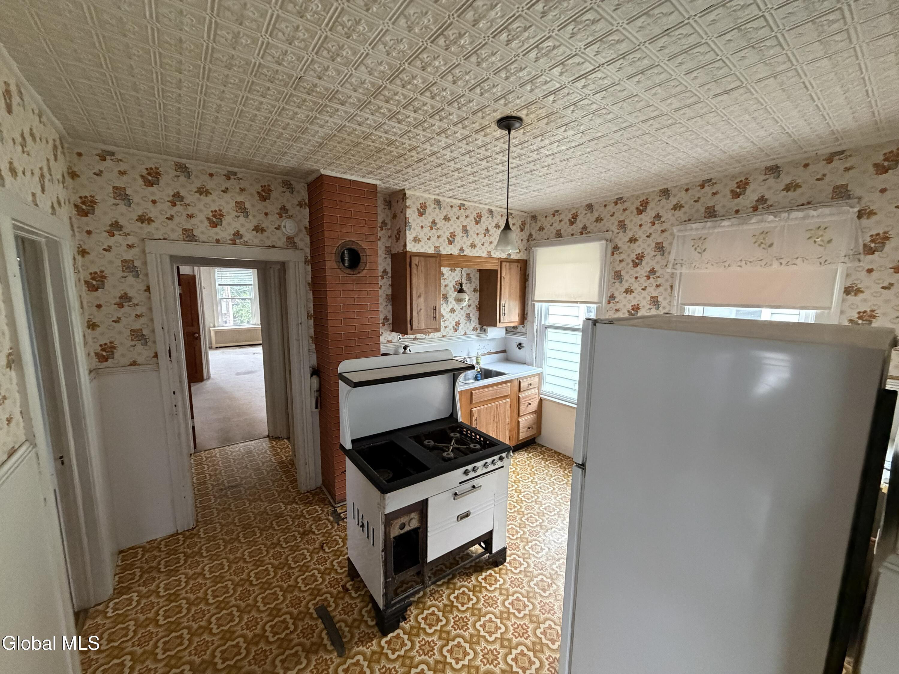 1609 Avenue B Schenectady NY 12308