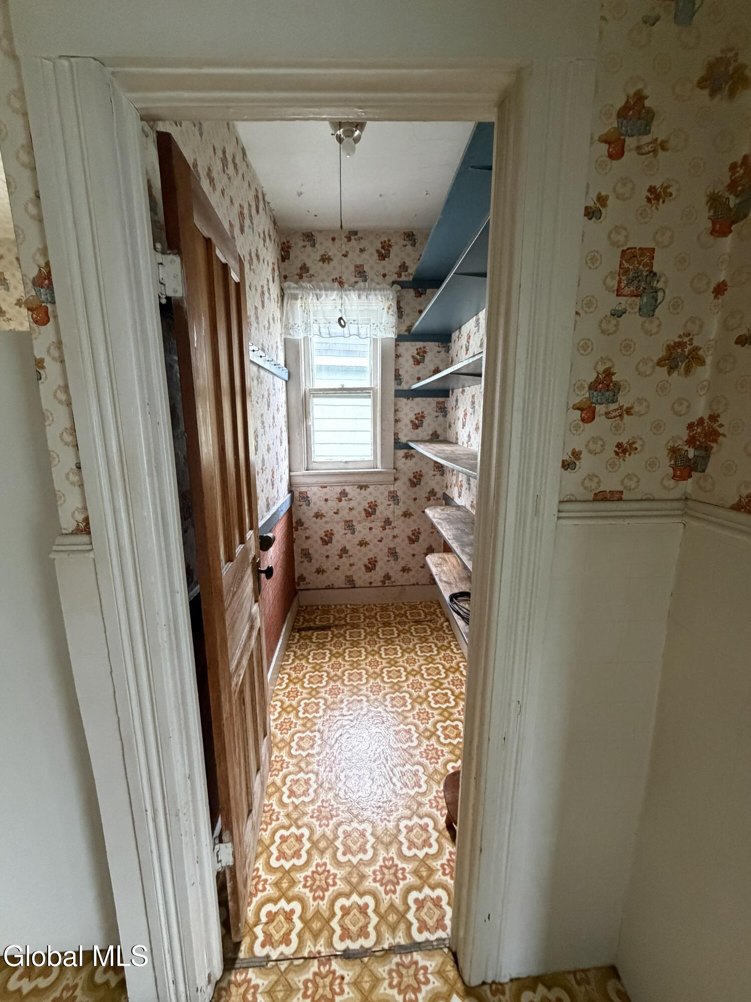 1609 Avenue B Schenectady NY 12308