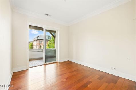 127 W Main Street Tarrytown NY 10591