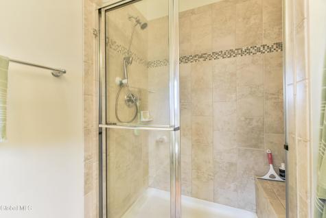 18 Meldon Circle Queensbury NY 12804