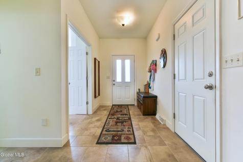 18 Meldon Circle Queensbury NY 12804