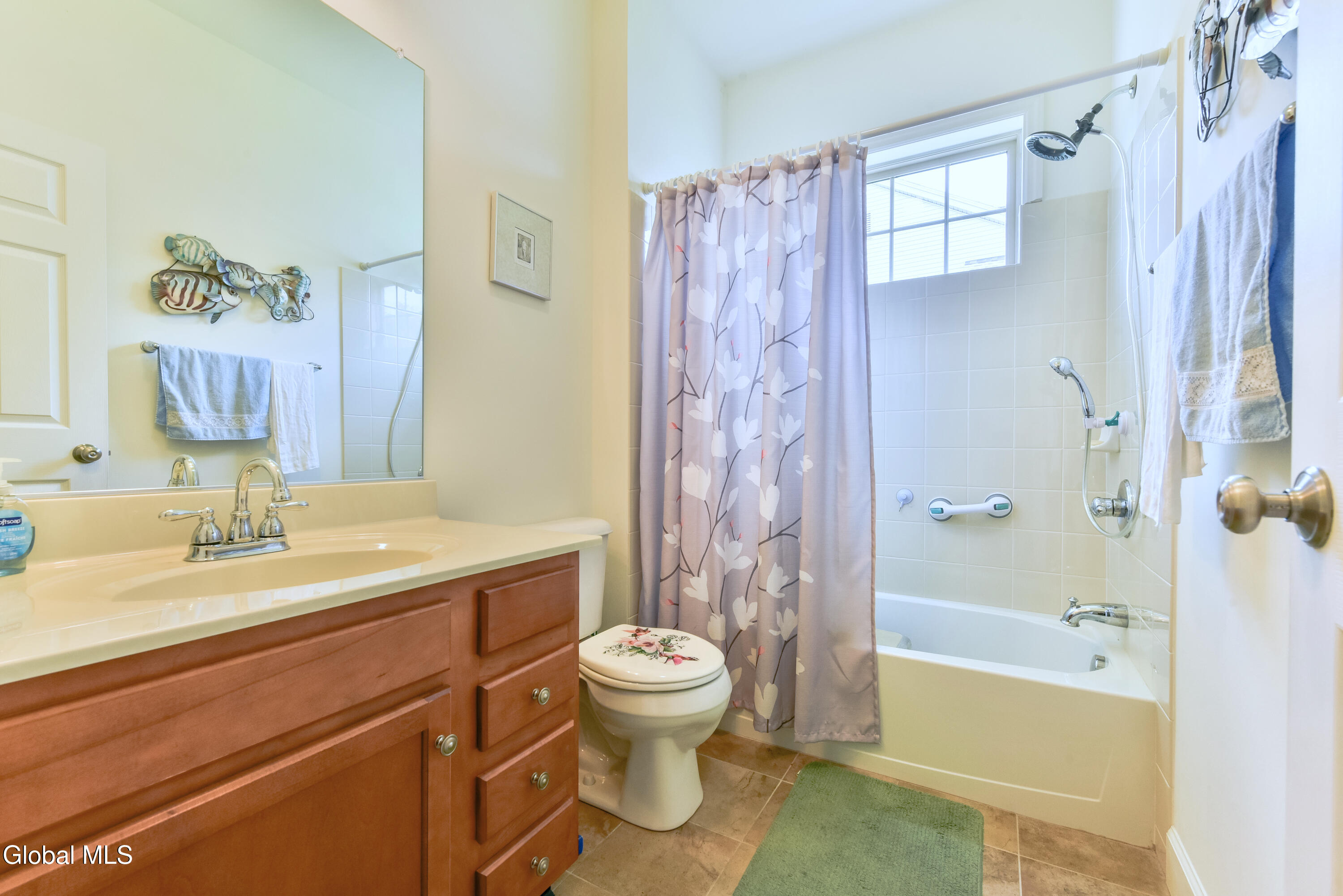 18 Meldon Circle Queensbury NY 12804